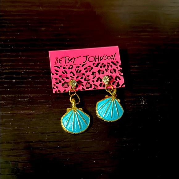 Betsey Johnson Jewelry - NWT Betsey Johnson Blue and Gold Shell Earrings dangling